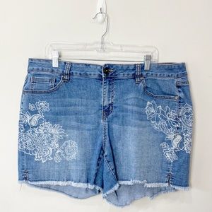 Lane Bryant Girlfriend Shorts floral mid rise cut off
